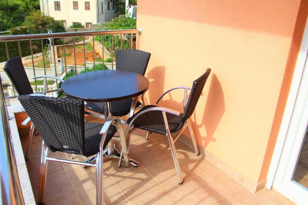 Apartment Visum Primosten Exterior photo